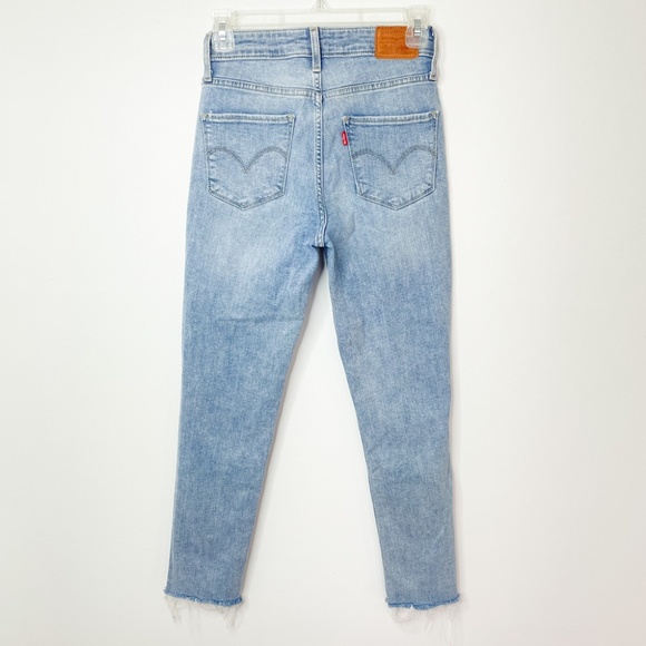LEVI'S 721 HIGH RISE SKINNY Custom Short Jeans Size 25 Light Medium Blue Denim - Picture 8 of 8